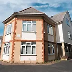 2 Bedroom, Parking, Hounslow St